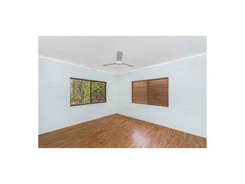 15 Silkwood Close, Manoora QLD 4870