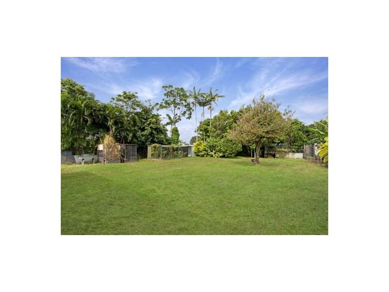 15 Silkwood Close, Manoora QLD 4870