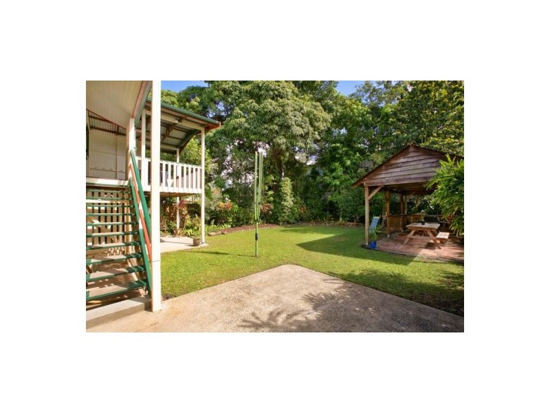 56 Charles St, Parramatta Park QLD 4870