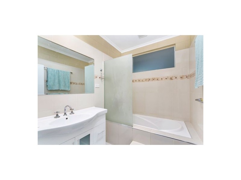 52 Wirrah Close, Bayview Heights QLD 4868