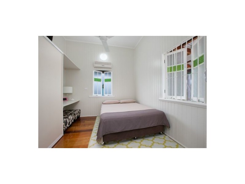 12 Allan Street, Bungalow QLD 4870