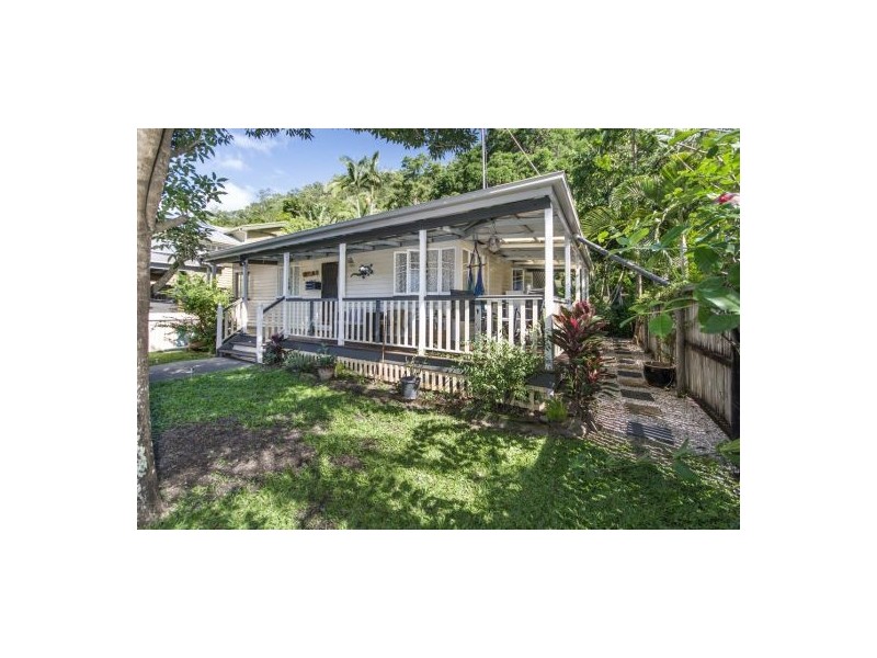 105 Aeroglen Drive, Stratford QLD 4870