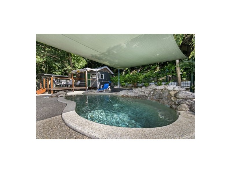 105 Aeroglen Drive, Stratford QLD 4870