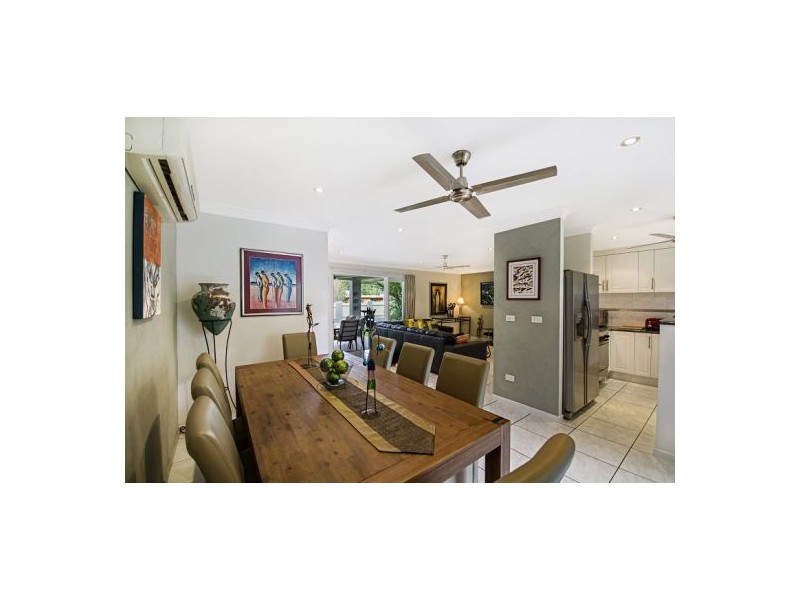 176 Greenslopes Street, Edge Hill QLD 4870