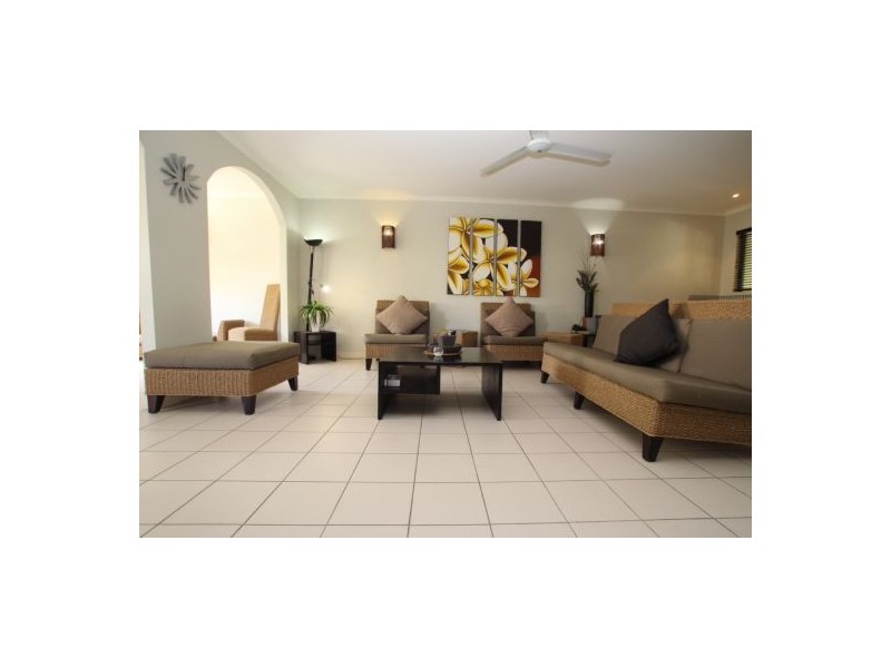 54/81 Cedar Road, Palm Cove QLD 4879