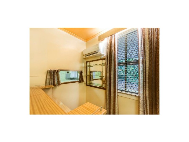 10 Sexton Street, Aeroglen QLD 4870