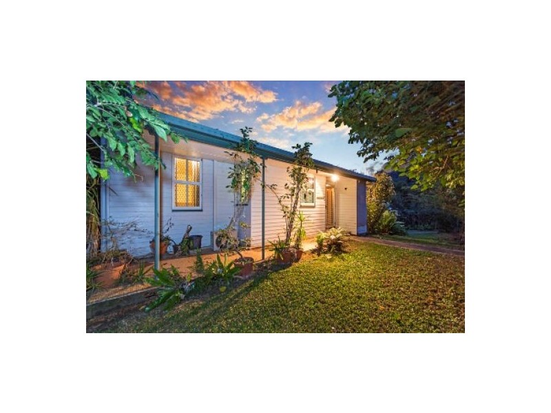 10 Sexton Street, Aeroglen QLD 4870