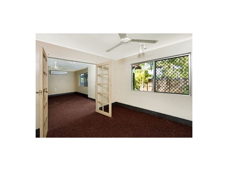 26 Anderson Road, Woree QLD 4868