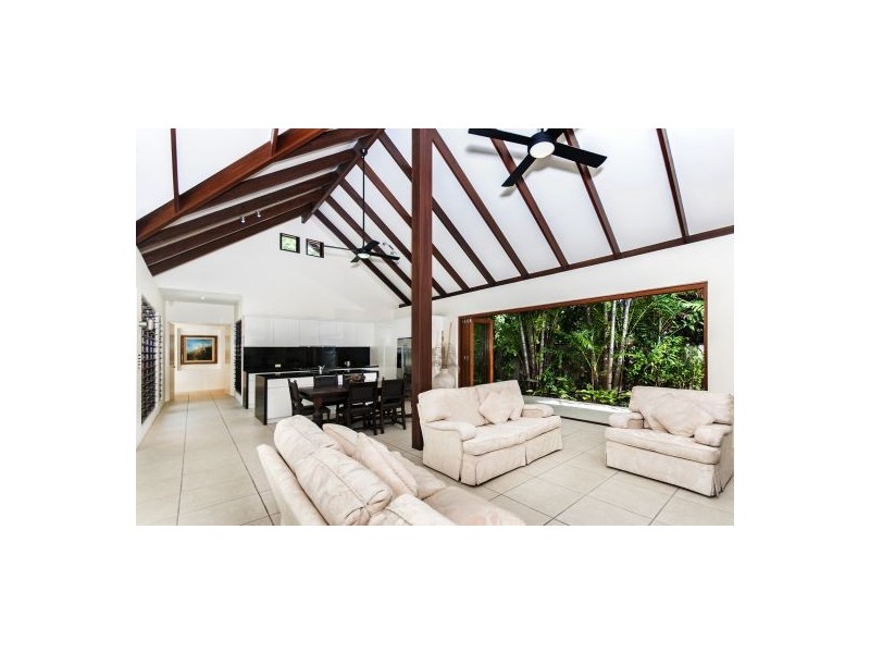 2 ‘The Sands Estate’, 14 Barrier Street, Port Douglas QLD 4877