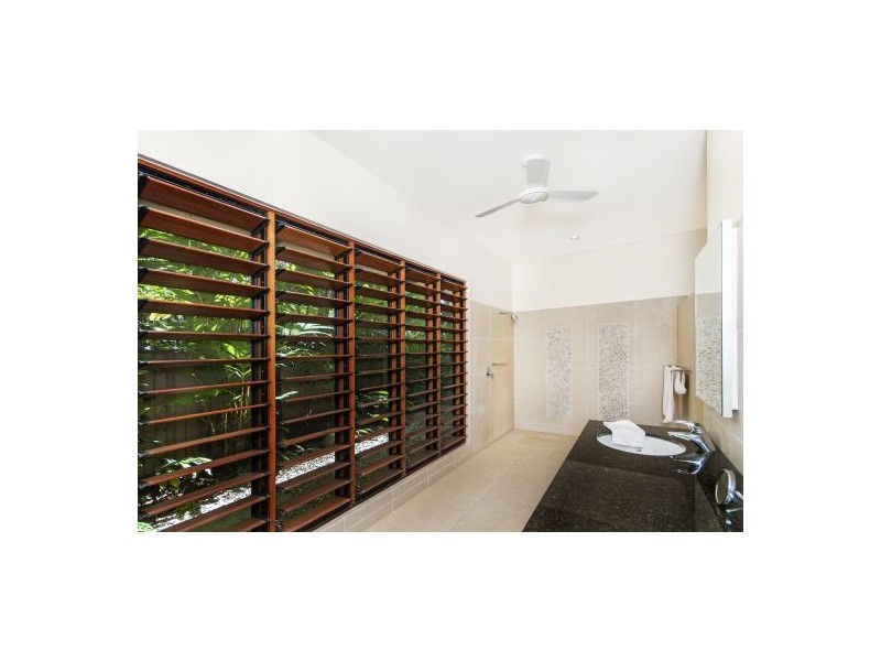 2 ‘The Sands Estate’, 14 Barrier Street, Port Douglas QLD 4877