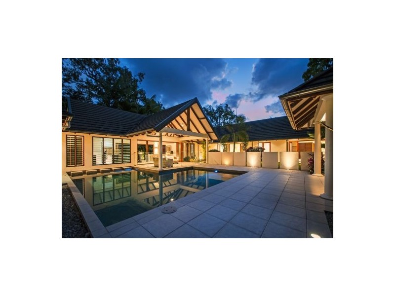 2 ‘The Sands Estate’, 14 Barrier Street, Port Douglas QLD 4877