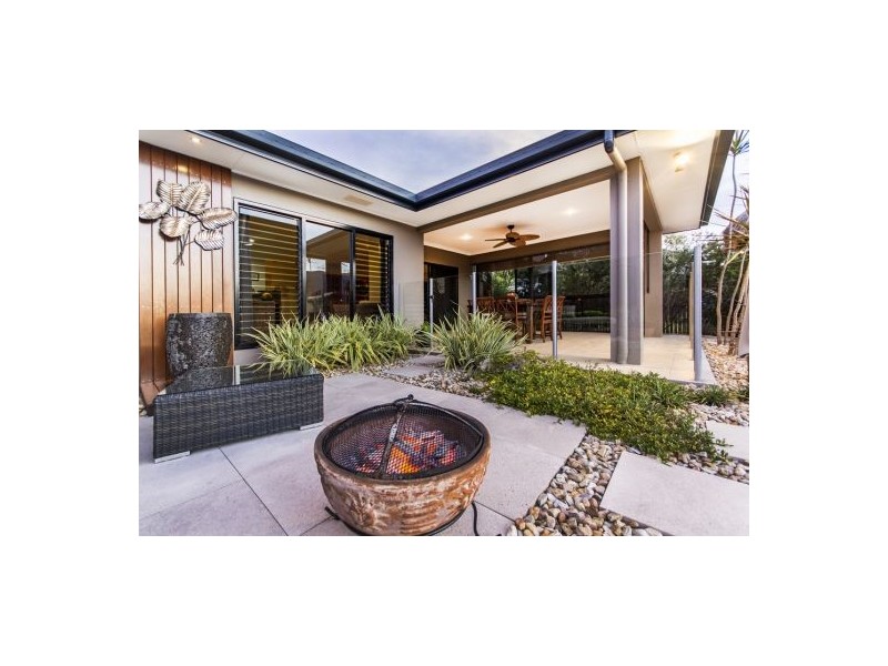 5 Mist Green Close, Brinsmead QLD 4870