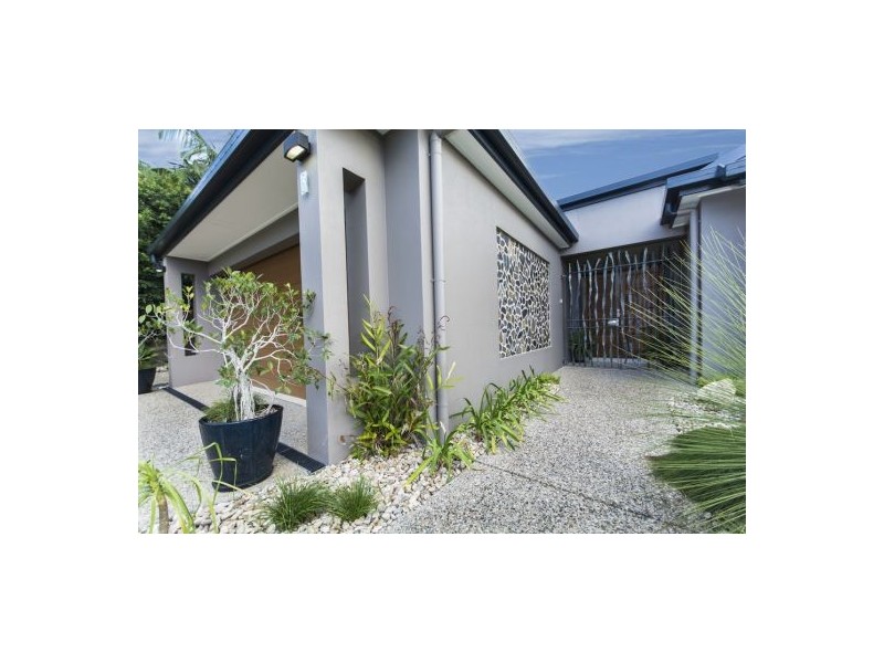 5 Mist Green Close, Brinsmead QLD 4870