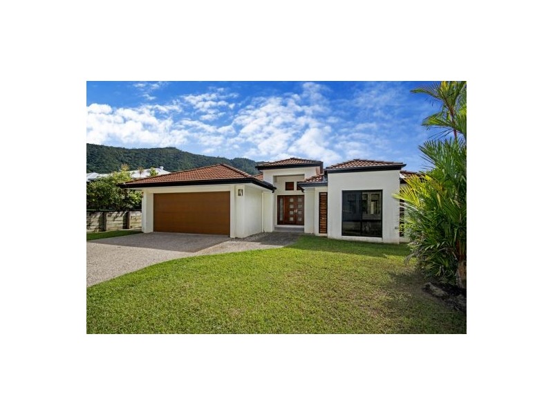 11 Brockhurst Close, Redlynch QLD 4870