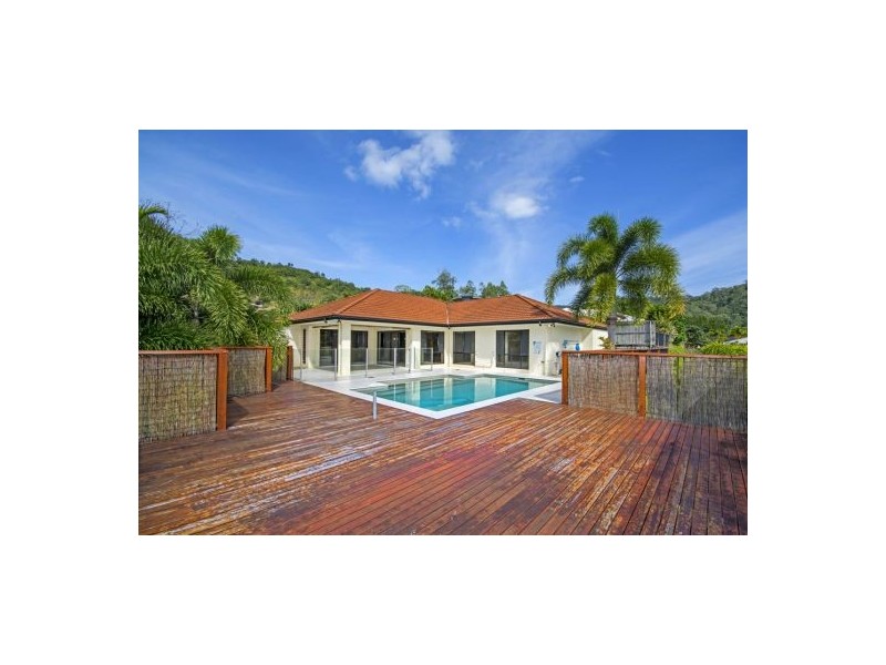 11 Brockhurst Close, Redlynch QLD 4870