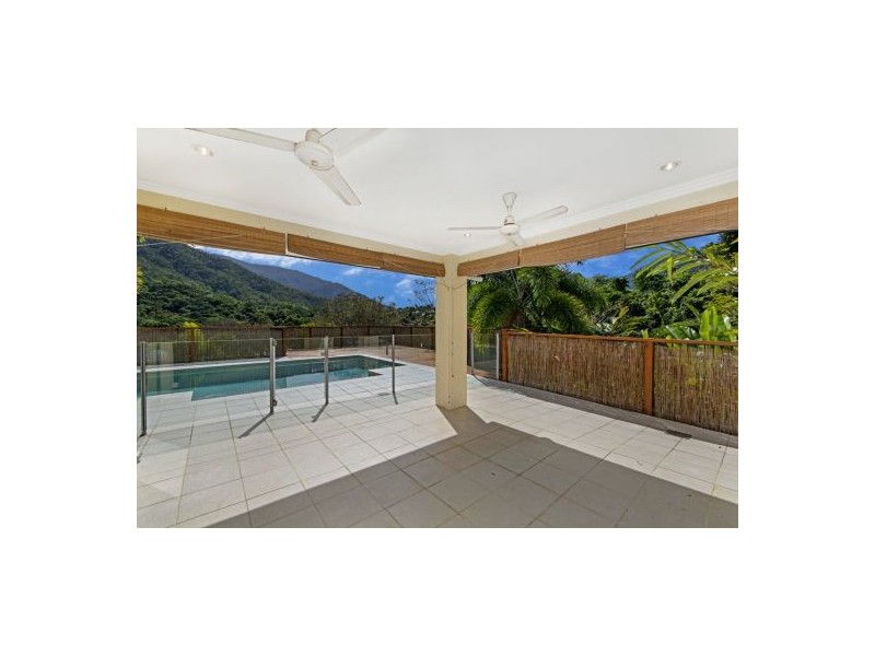 11 Brockhurst Close, Redlynch QLD 4870