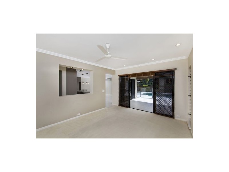11 Brockhurst Close, Redlynch QLD 4870