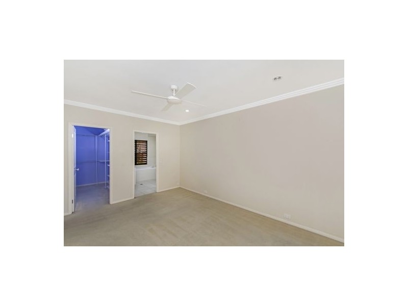 11 Brockhurst Close, Redlynch QLD 4870