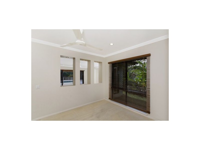 11 Brockhurst Close, Redlynch QLD 4870