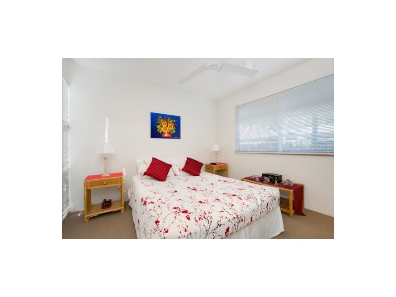 27/1-19 Poinciana Street, Holloways Beach QLD 4878