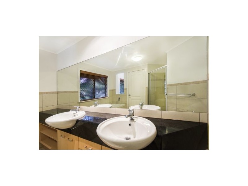 2/73 Sims Esplanade, Yorkeys Knob QLD 4878