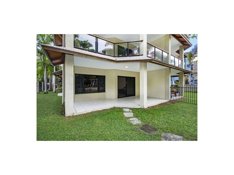 2/73 Sims Esplanade, Yorkeys Knob QLD 4878