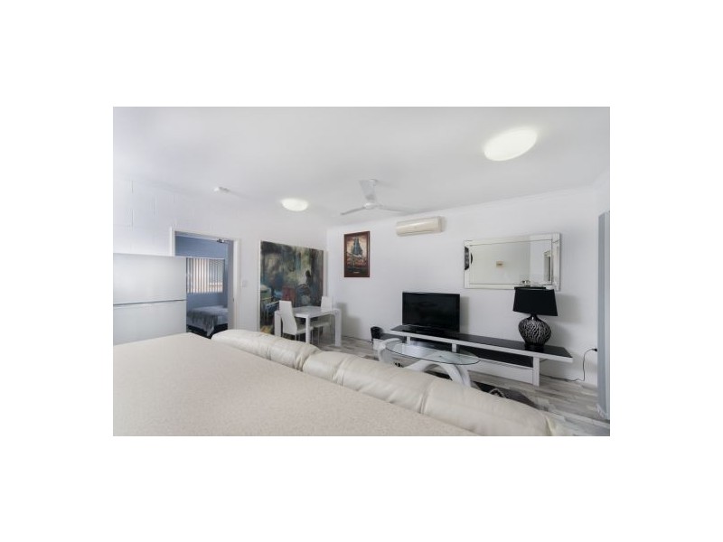 8/20 Springfield Crescent, Manoora QLD 4870