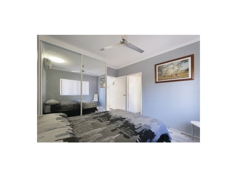 8/20 Springfield Crescent, Manoora QLD 4870