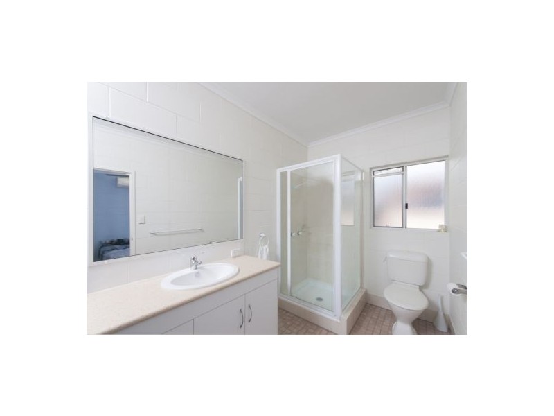8/20 Springfield Crescent, Manoora QLD 4870