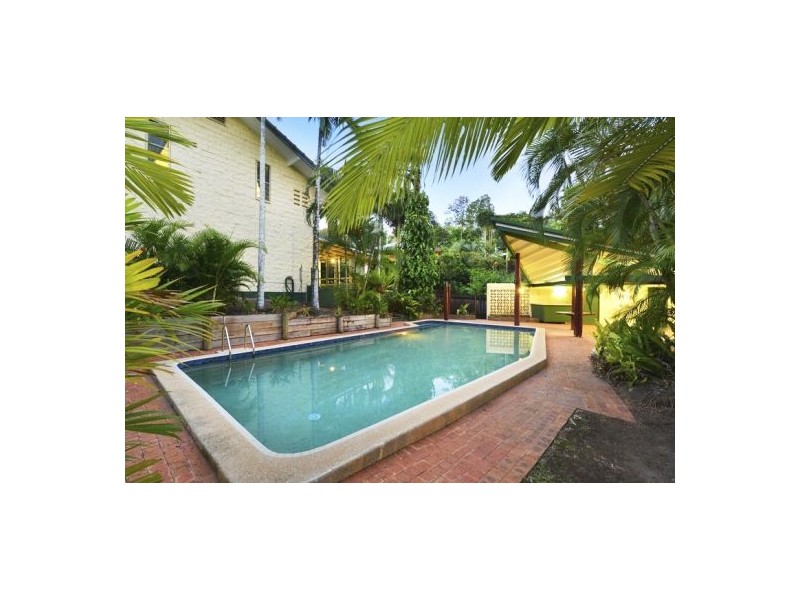 18 Park Street, Whitfield QLD 4870