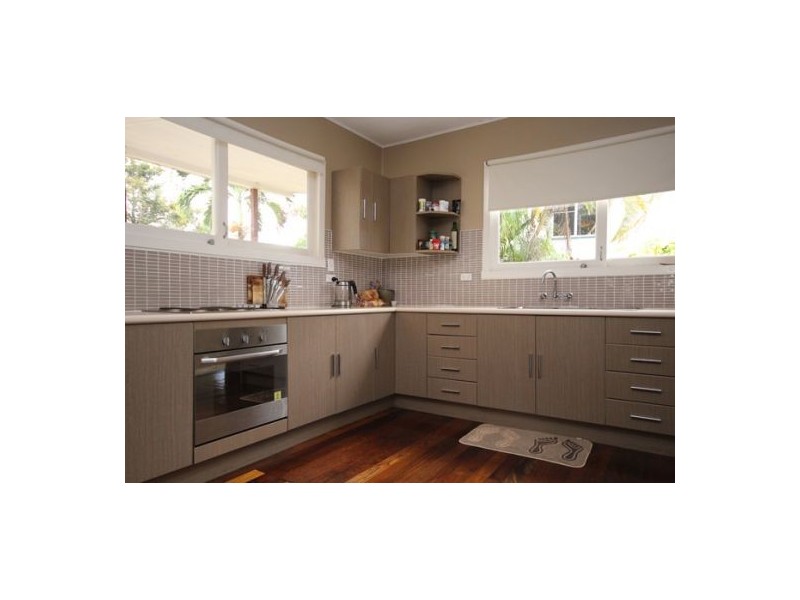 10 Cominos Place, Manunda QLD 4870