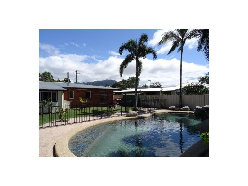 16 Jones Street, Westcourt QLD 4870