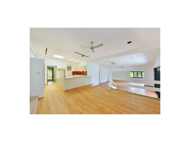 5 Alison Close, Edge Hill QLD 4870