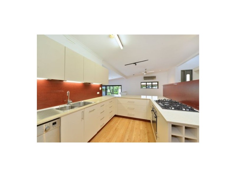 5 Alison Close, Edge Hill QLD 4870