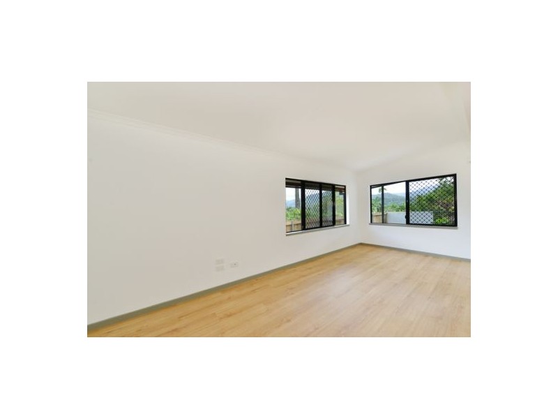 5 Alison Close, Edge Hill QLD 4870