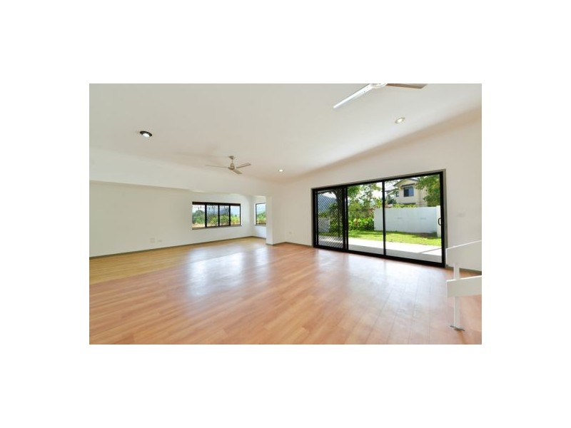 5 Alison Close, Edge Hill QLD 4870