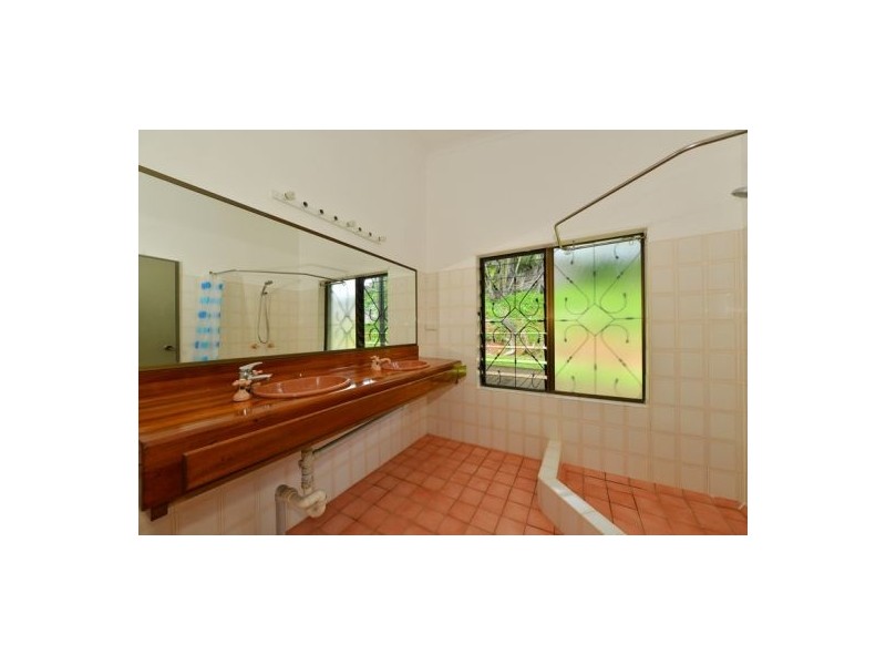 5 Alison Close, Edge Hill QLD 4870