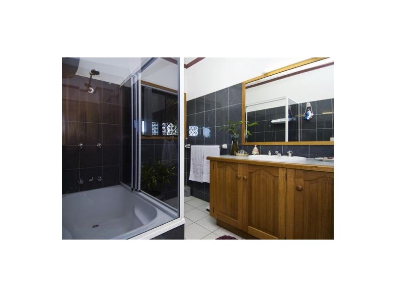 Yorkeys Knob QLD 4878