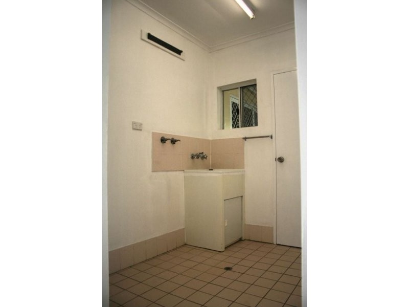 30 Dodd Court, Mooroobool QLD 4870