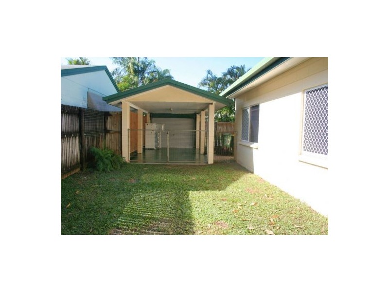 30 Dodd Court, Mooroobool QLD 4870
