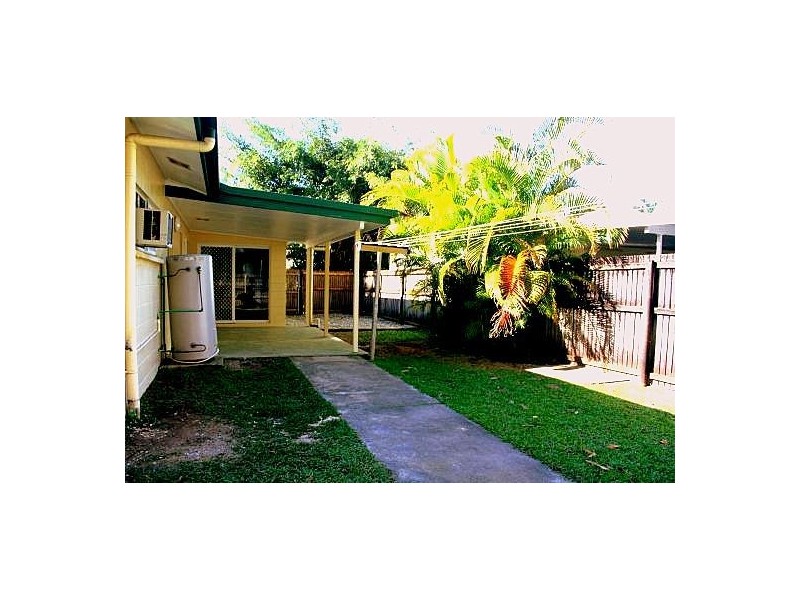 30 Dodd Court, Mooroobool QLD 4870