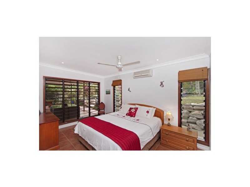 15 Avon Street, Stratford QLD 4870