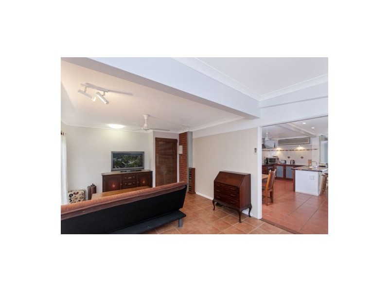 15 Avon Street, Stratford QLD 4870