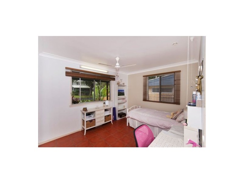 15 Avon Street, Stratford QLD 4870