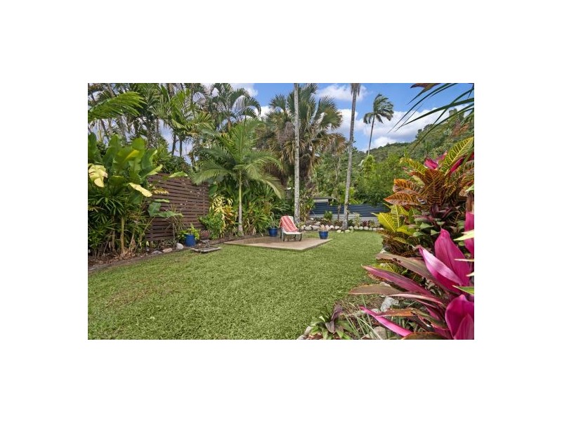 15 Avon Street, Stratford QLD 4870