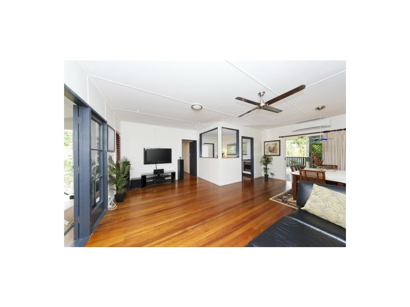 27 Oxley Street, Edge Hill QLD 4870