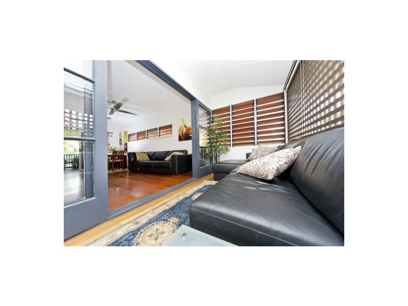 27 Oxley Street, Edge Hill QLD 4870