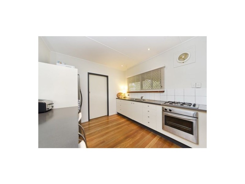 27 Oxley Street, Edge Hill QLD 4870