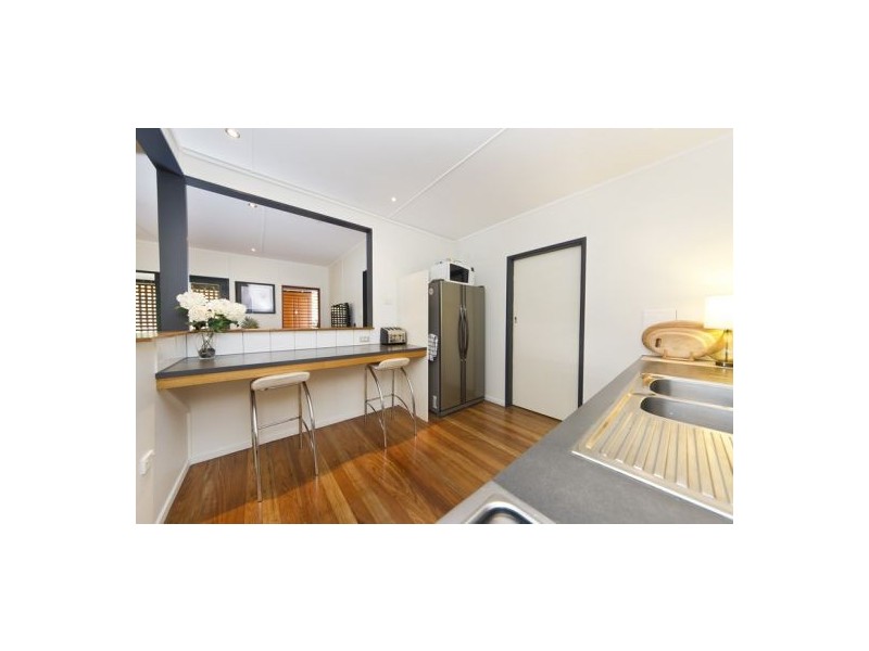 27 Oxley Street, Edge Hill QLD 4870