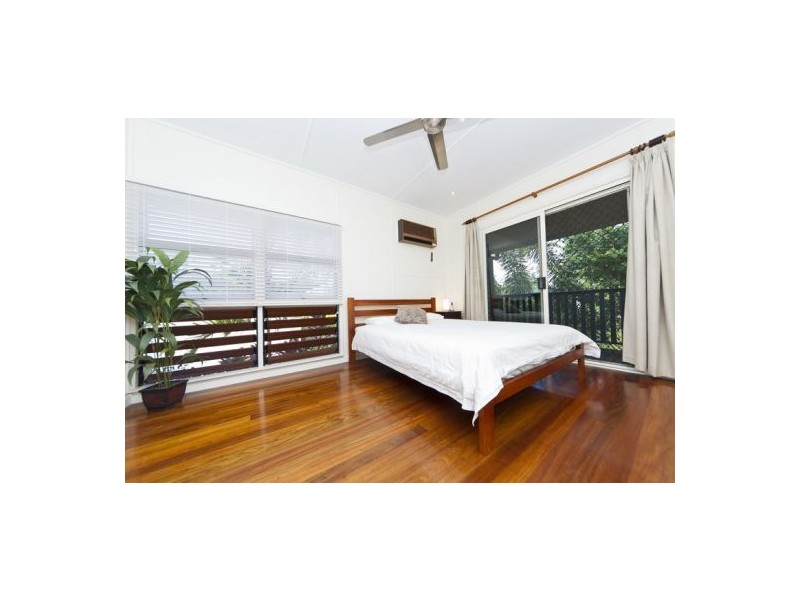 27 Oxley Street, Edge Hill QLD 4870